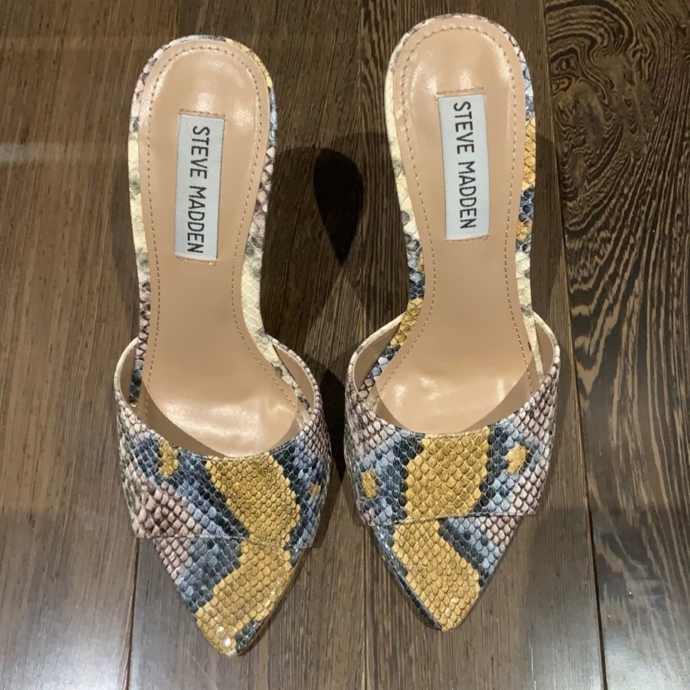 Steve Madden heels in size 5.5
